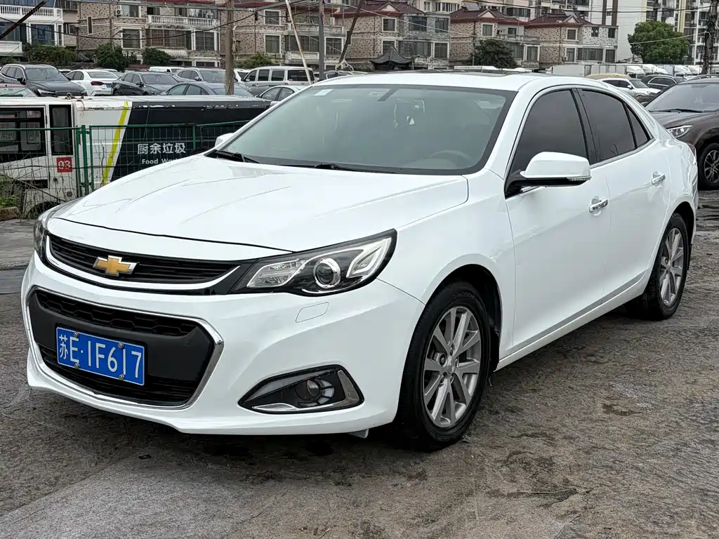 Chevrolet Malibu 2016 — фото 1
