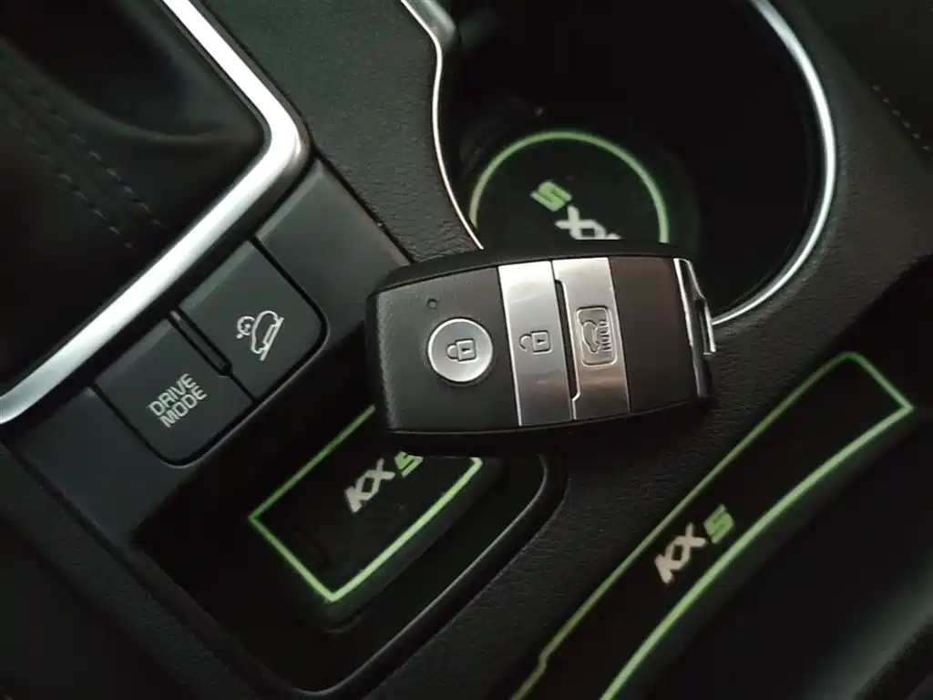 Kia KX5 2016 — фото 9
