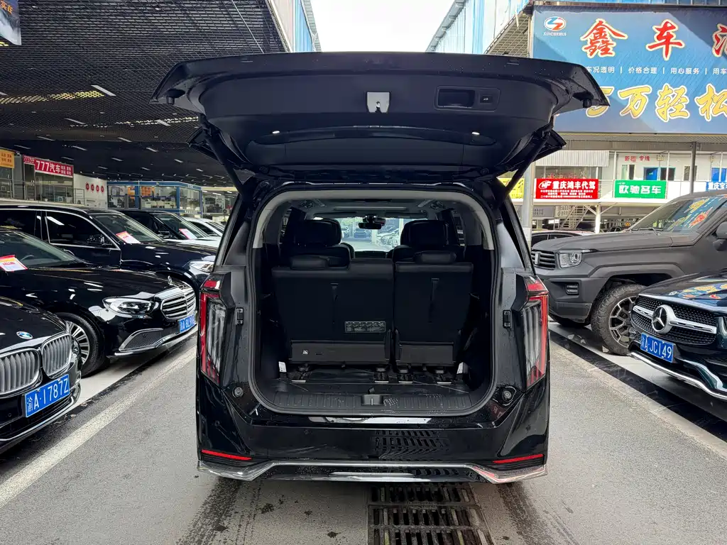 GAC Motor Trumpchi M8 2023 — фото 21