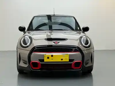 MINI MINI 2023