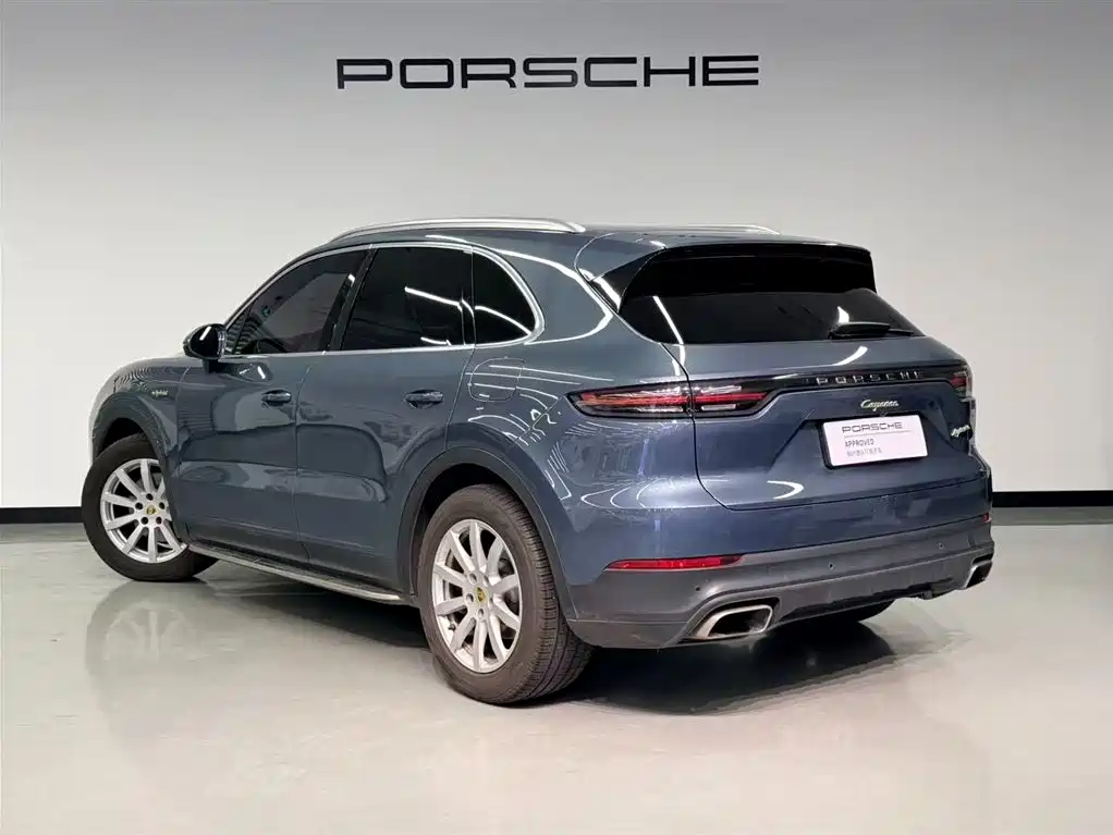 Porsche Cayenne New Energy 2019 — фото 8