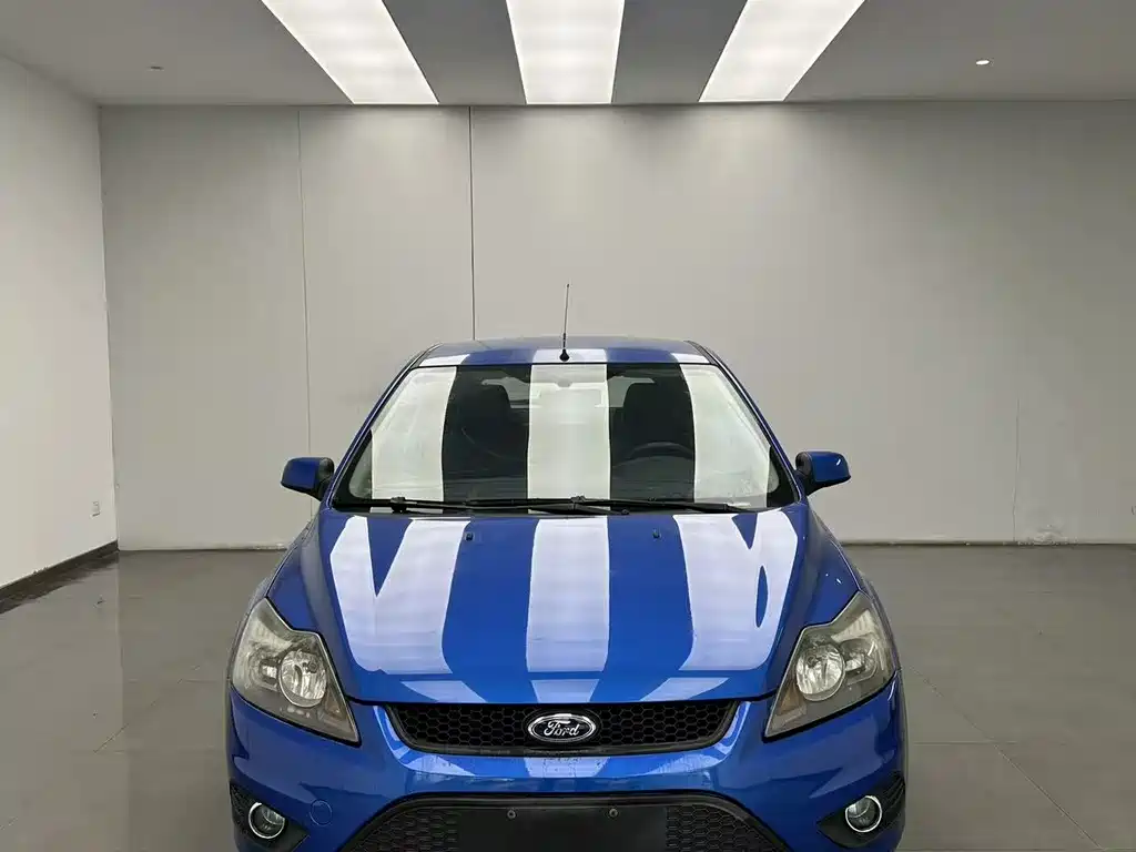 Ford Focus 2013 — фото 2