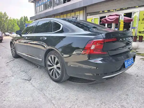 Volvo S90 2021