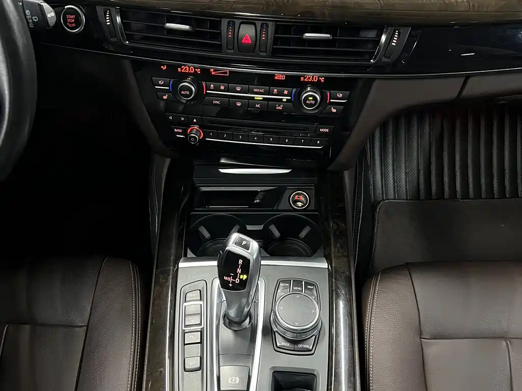 BMW X5 2018 — фото 15