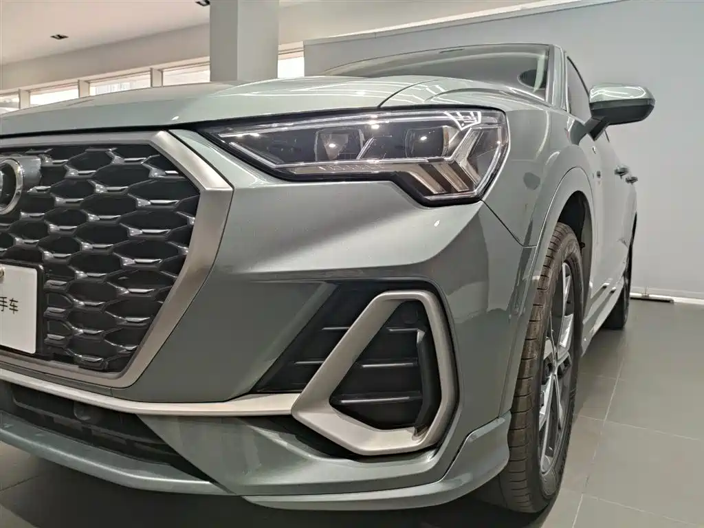 Audi Q3 Sportback 2021 — фото 26