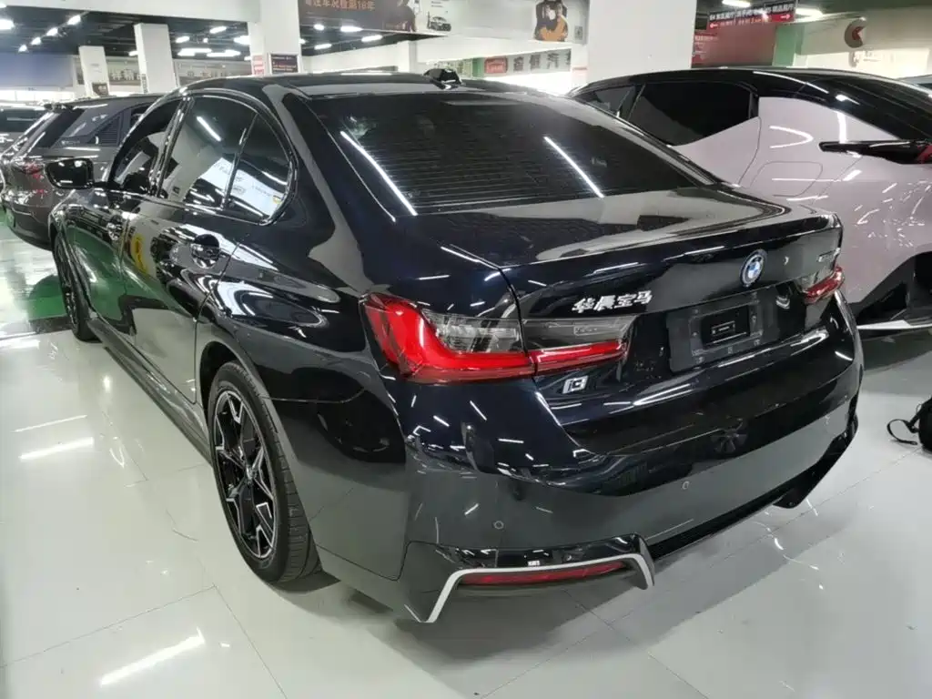 BMW i3 2024