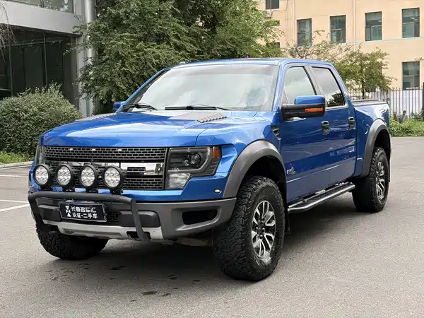 Ford F-150 Raptor 2014