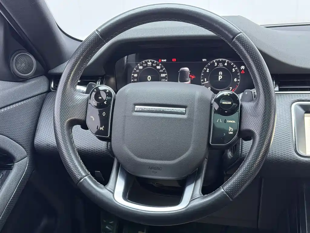 Land Rover Evoque 2021 — фото 19