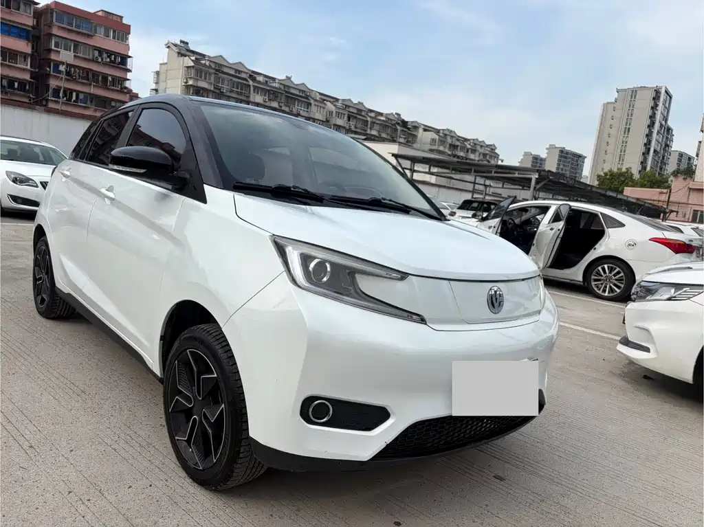 Dongfeng EV YOUNG Guang Xiaoxin 2021 — фото 2