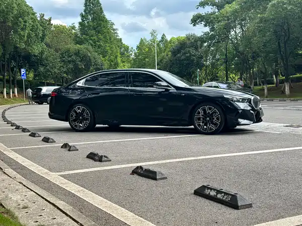 BMW 5 Series 2024