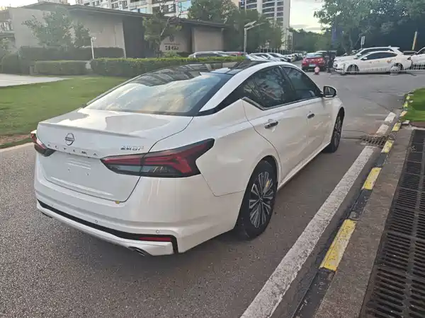 Nissan Teana 2022