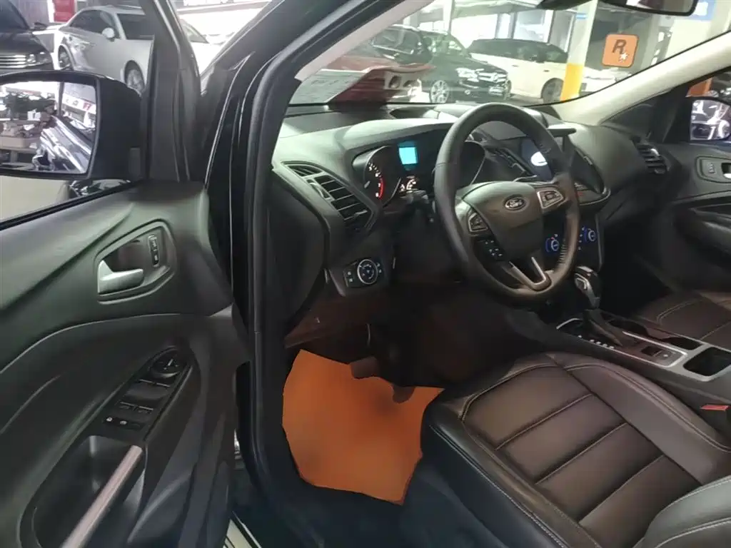 Ford Kuga 2019 — фото 16
