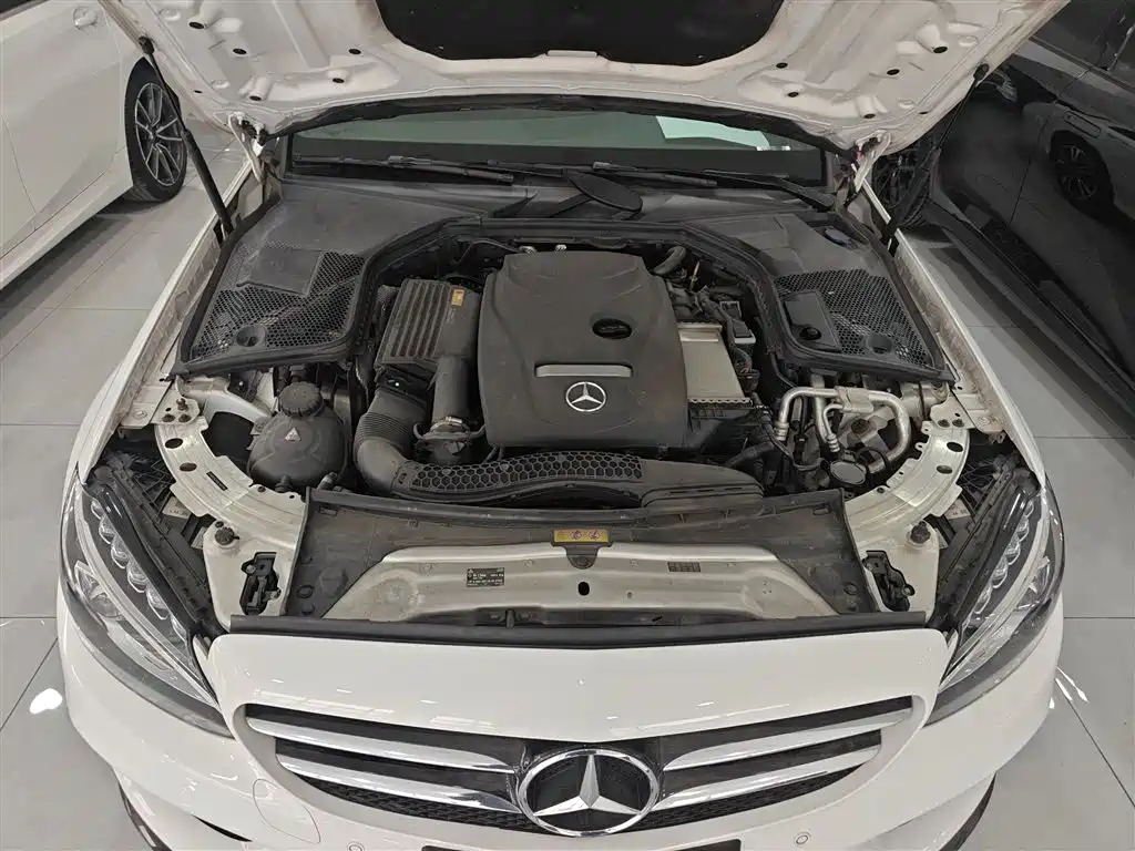 Mercedes-Benz C-Class 2018 — фото 20