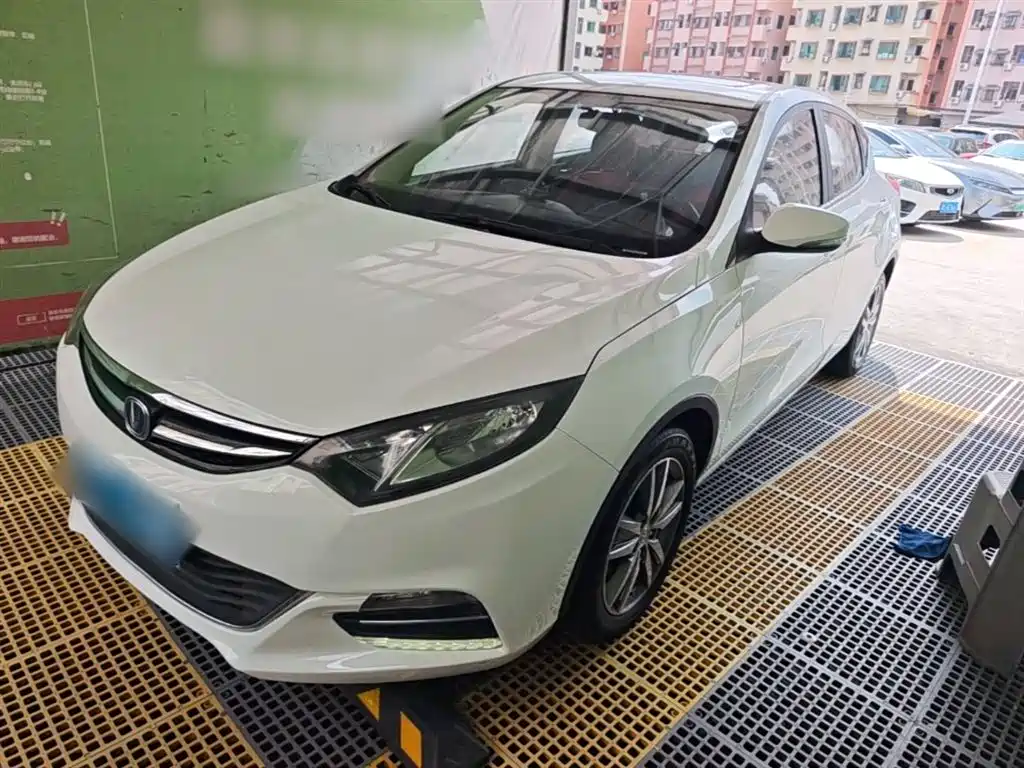 Changan Eado XT 2017 — фото 2