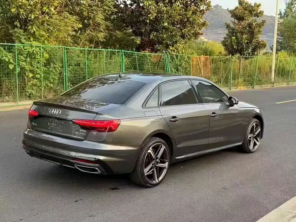 Audi A4L 2024