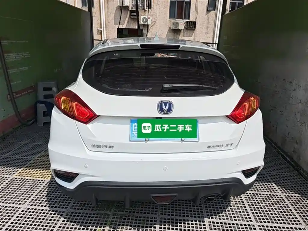Changan Eado XT 2017 — фото 6