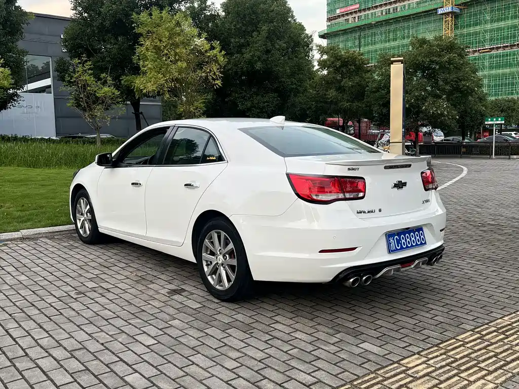 Chevrolet Malibu 2017 — фото 7
