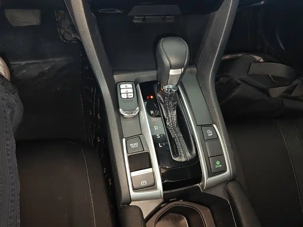 Honda Civic 2017 — фото 14