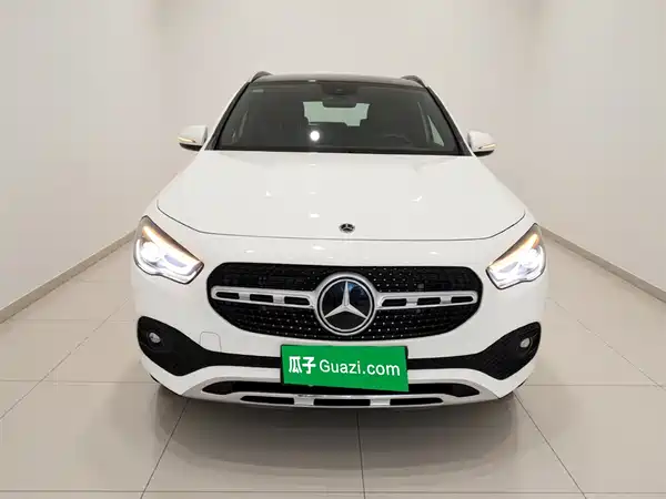 Mercedes-Benz GLA 2023