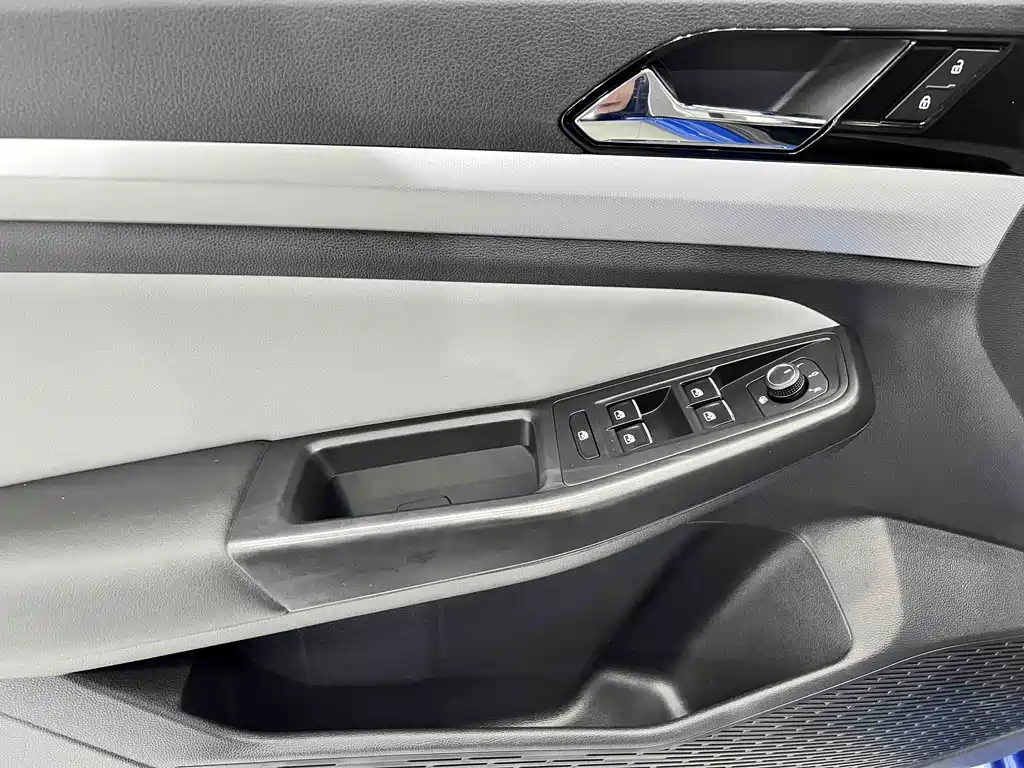 Volkswagen Bora 2023 — фото 10
