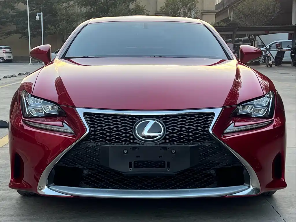 Lexus RC 2015 — фото 1