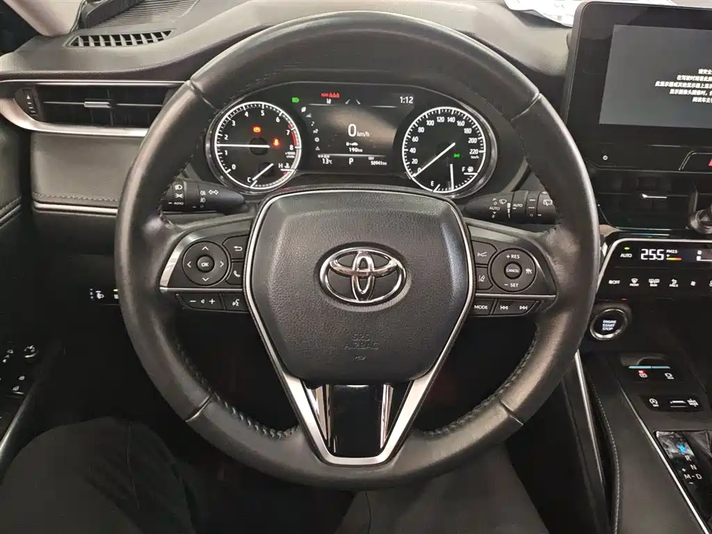 Toyota Venza 2024 — фото 11