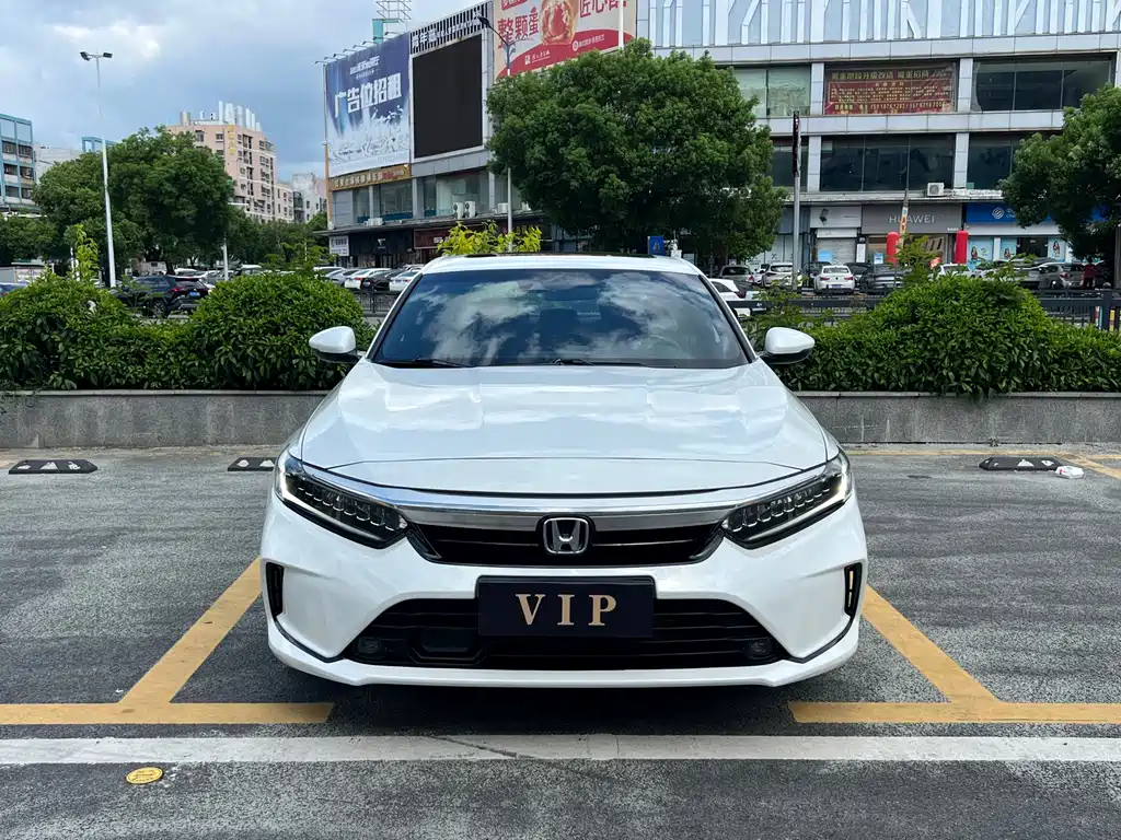 Honda Inspire 2022 — фото 2