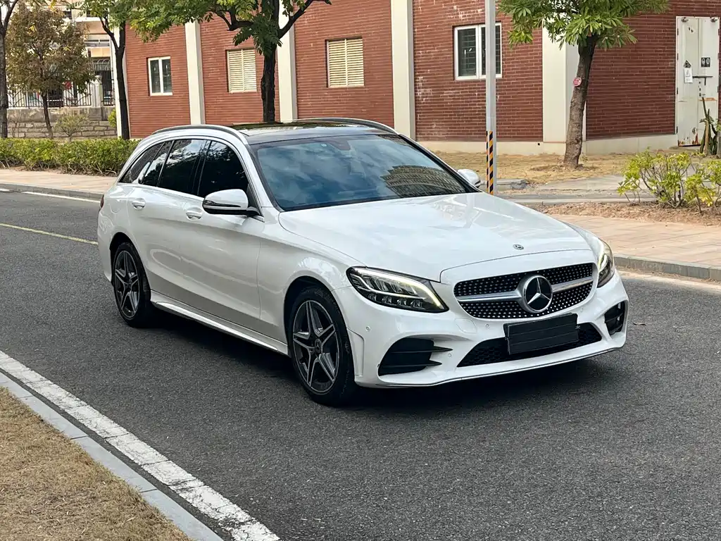 Mercedes-Benz C-Class 2019 — фото 3
