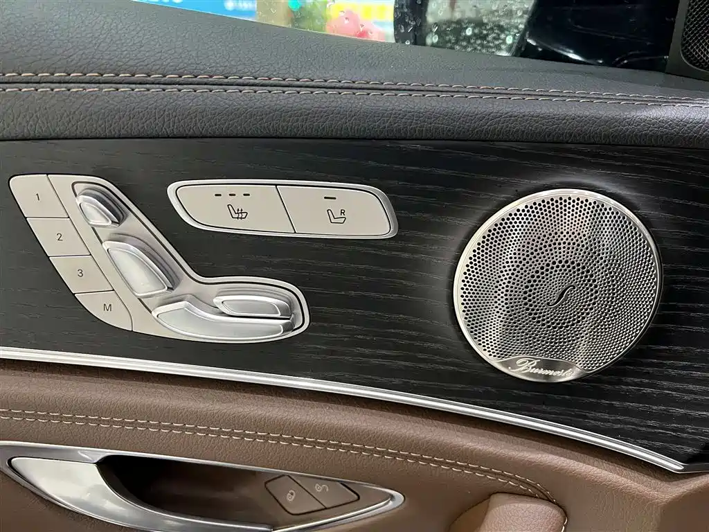 Mercedes-Benz E-Class 2021 — фото 12