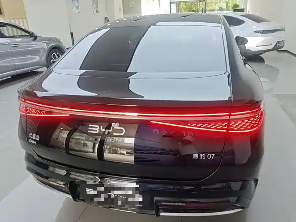BYD Seal 07 DM-i 2026