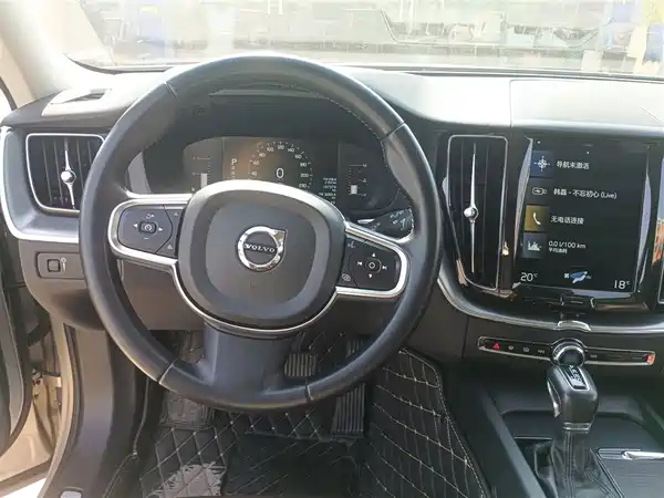 Volvo XC60 2020