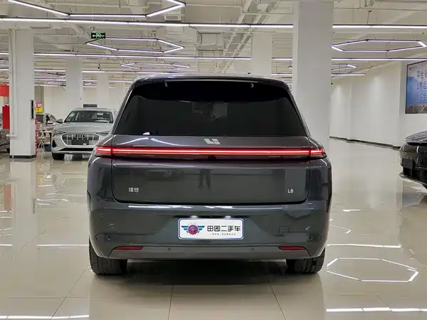 Li Auto L8 2023