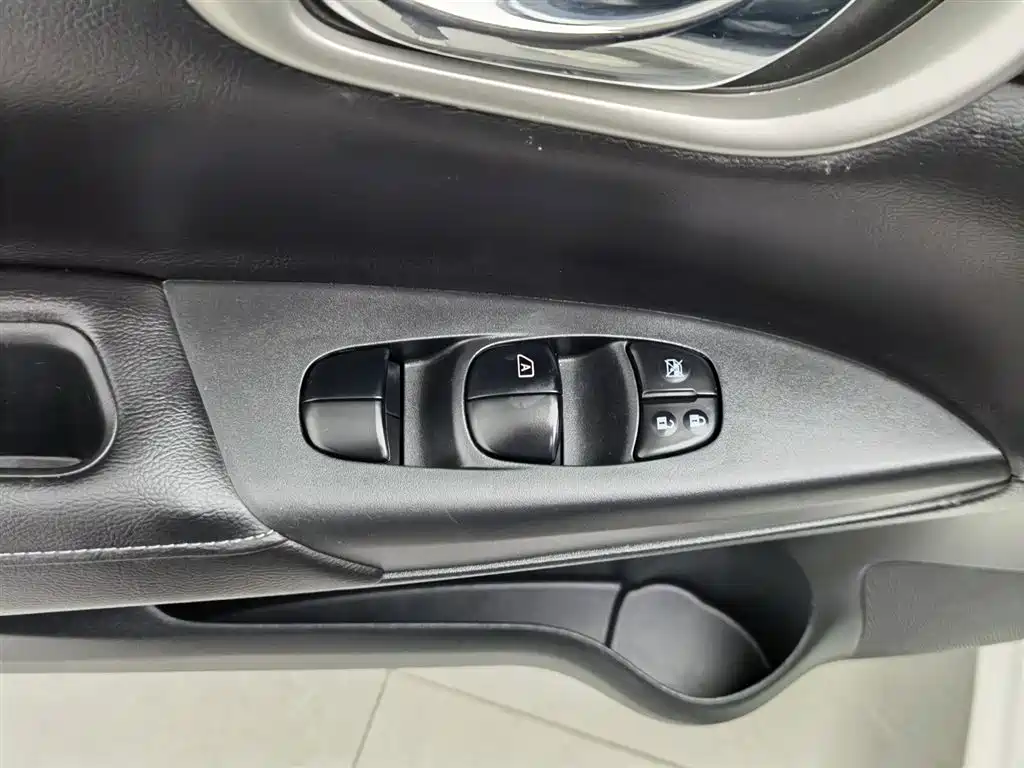 Nissan Sylphy 2018 — фото 9