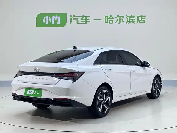 Hyundai Elantra 2023