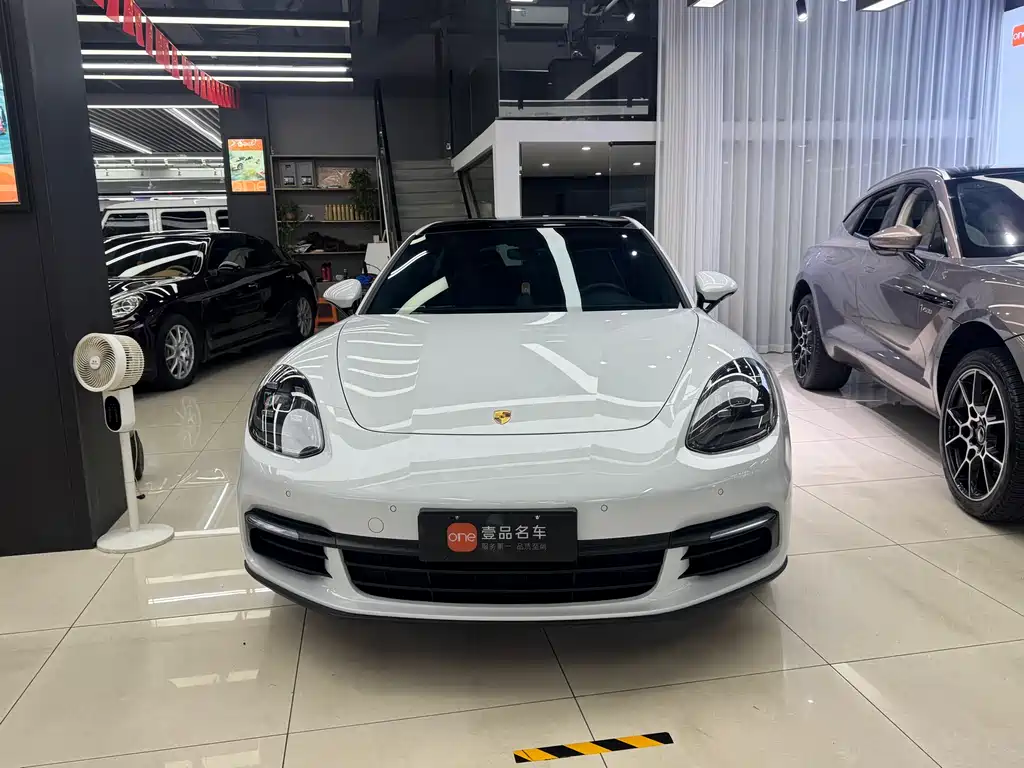 Porsche Panamera 2019 — фото 2