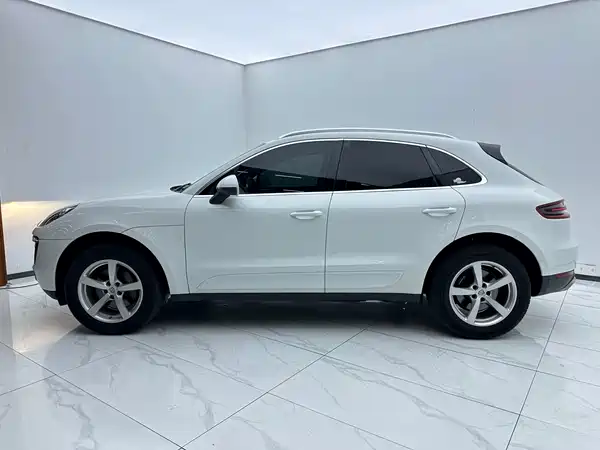 Porsche Macan 2014
