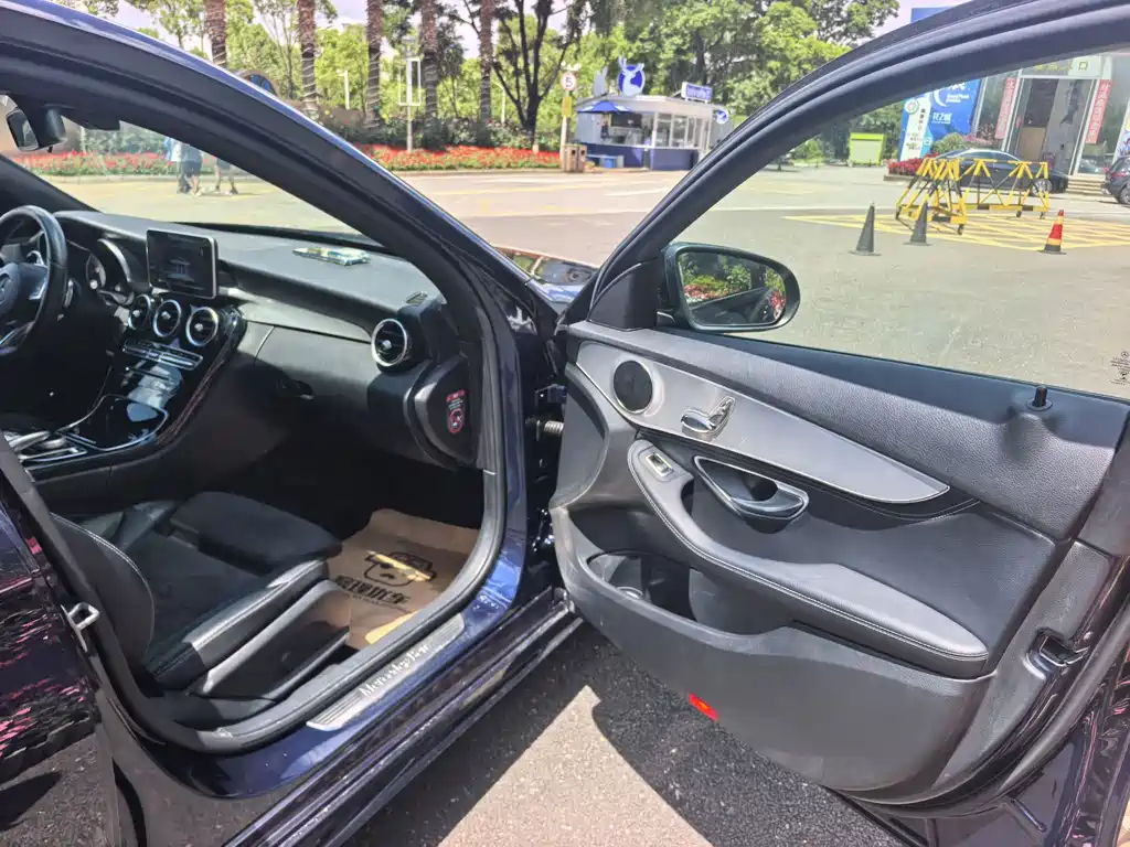 Mercedes-Benz C-Class 2017 — фото 8