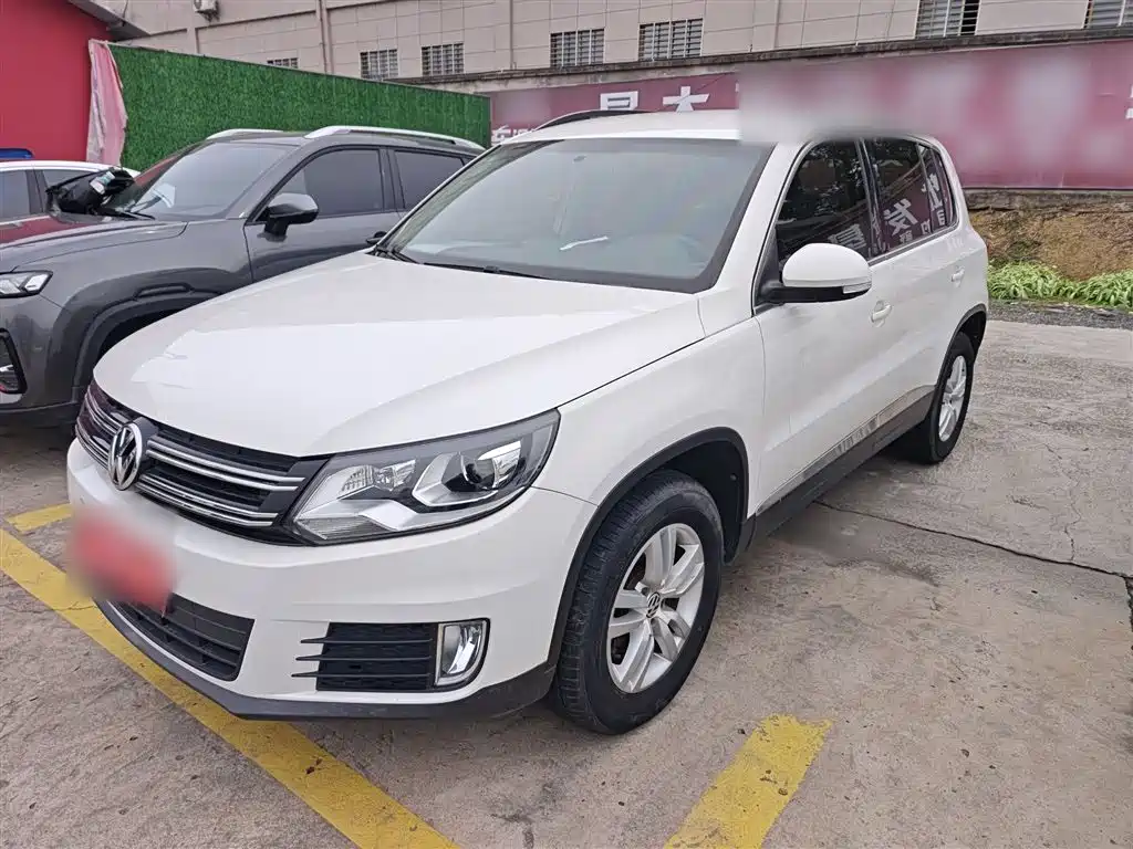 Volkswagen Tiguan 2017 — фото 1