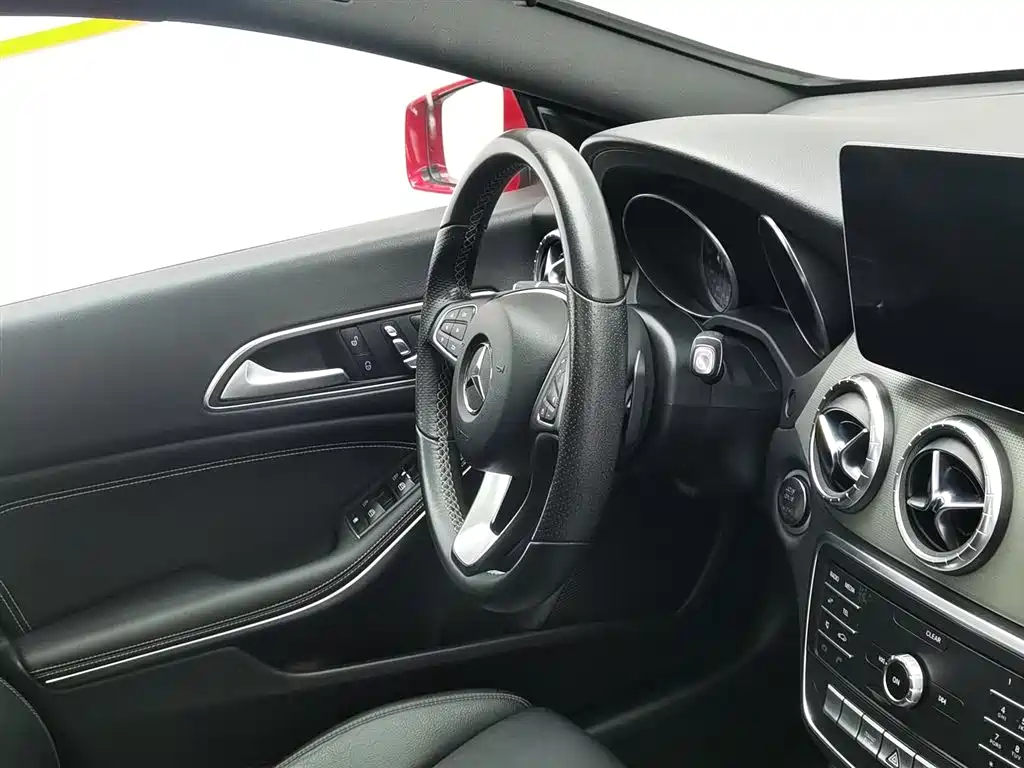 Mercedes-Benz CLA 2018 — фото 22