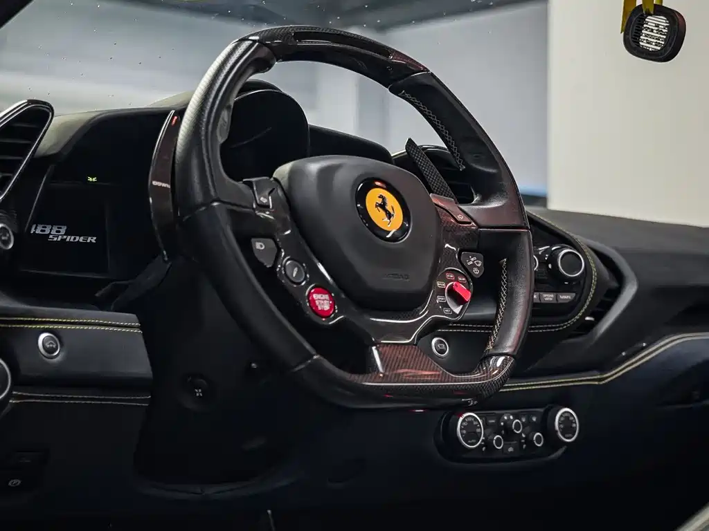 Ferrari 488 2018 — фото 15