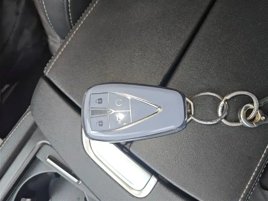 Changan CS75 PLUS 2021 — фото 17