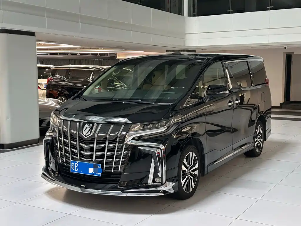 Toyota Alphard 2017 — фото 1