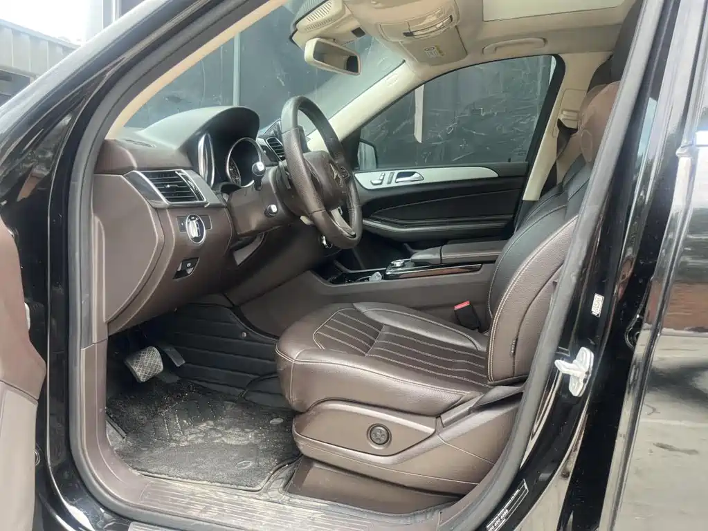 Mercedes-Benz GLE 2015