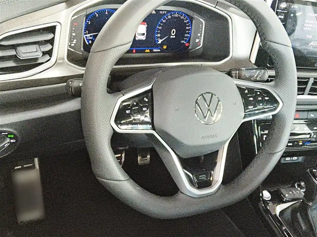 Volkswagen T-Roc 2025 — фото 7