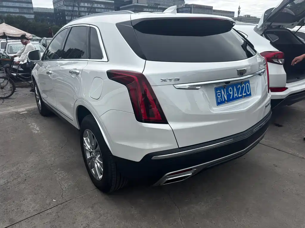 Cadillac XT5 2021 — фото 19
