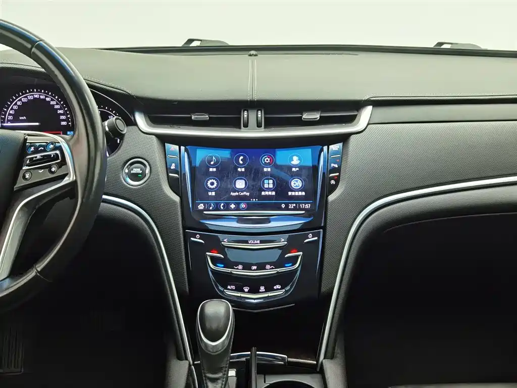 Cadillac XTS 2019 — фото 12