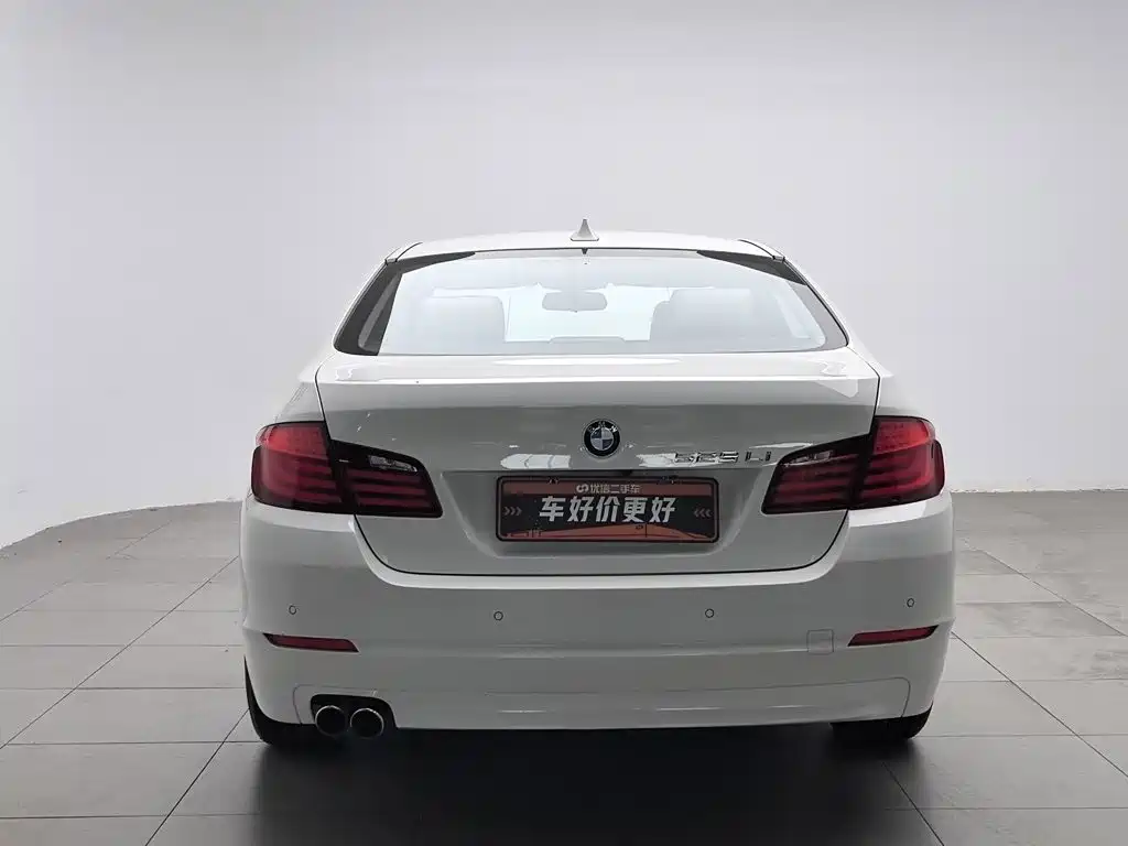 BMW 5 Series 2012