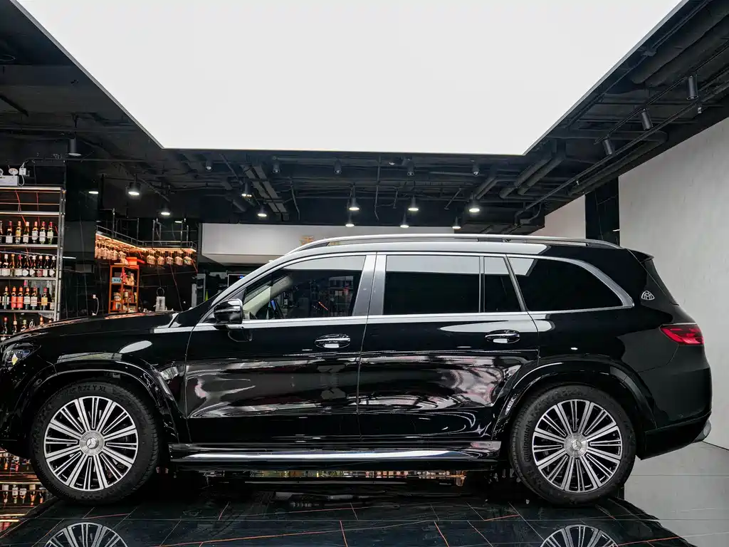 Mercedes-Benz GLS 2024 — фото 4