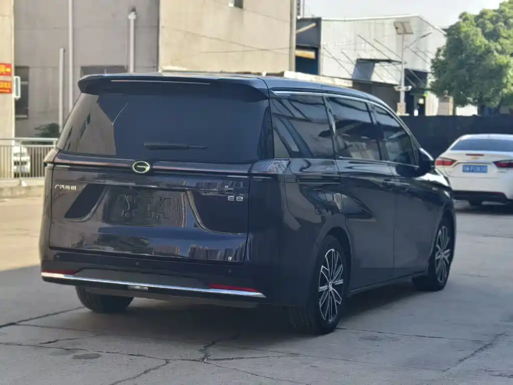 GAC Motor E8 Hybrid 2024 — фото 9