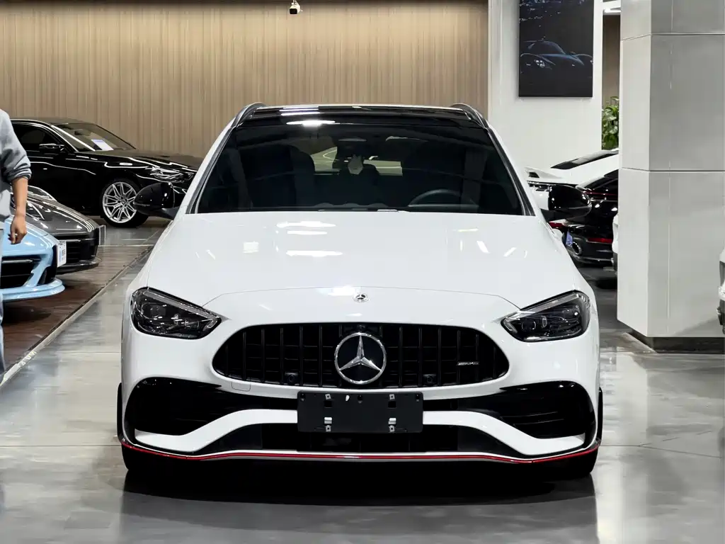 Mercedes-Benz C-Class AMG 2023 — фото 2